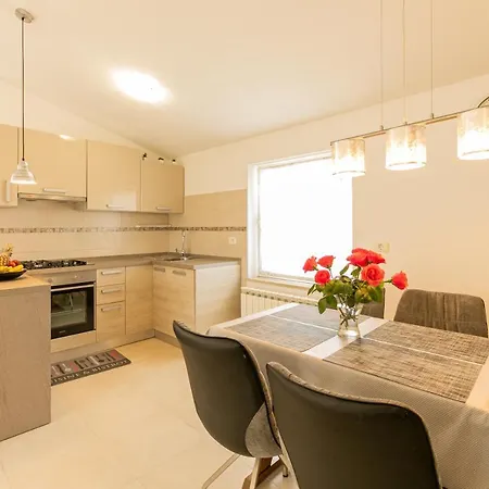 Mario Apartment Pula