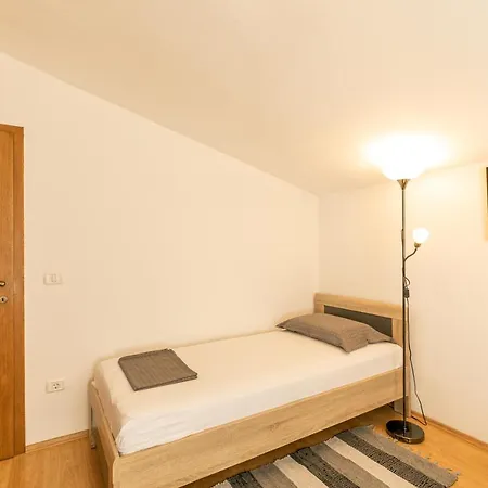 Apartment Mario Pula